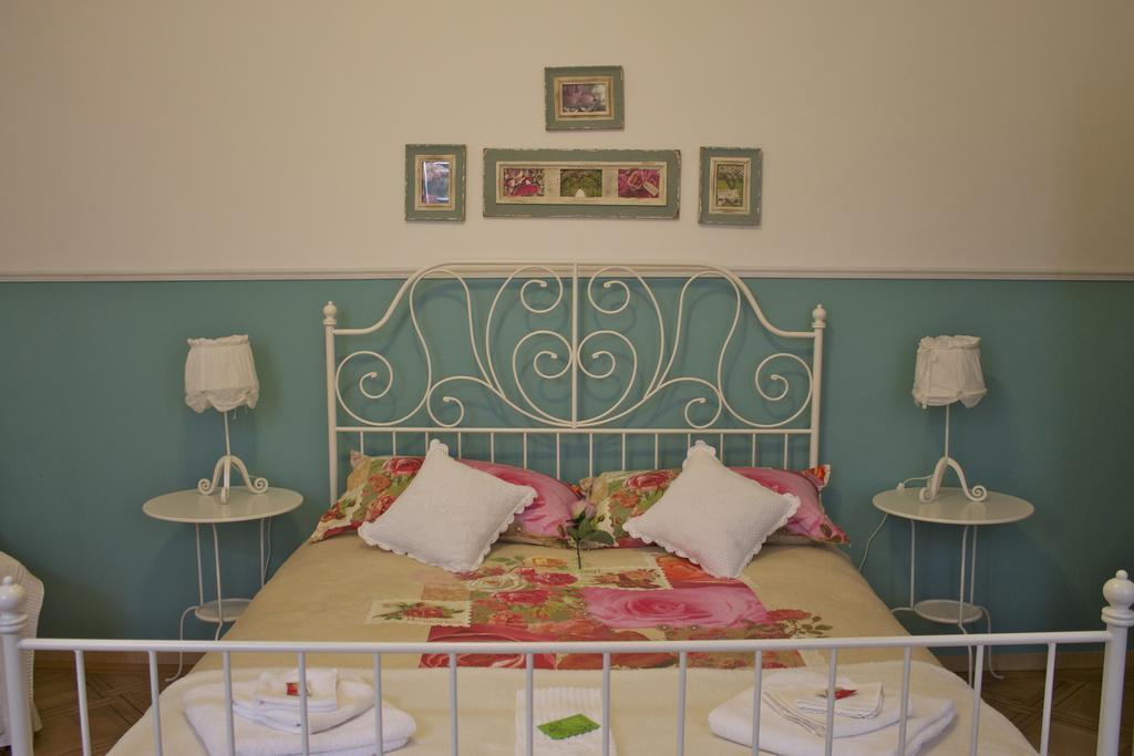 Bed & Blessing / Casa Borgo Hotel Locarno Room photo